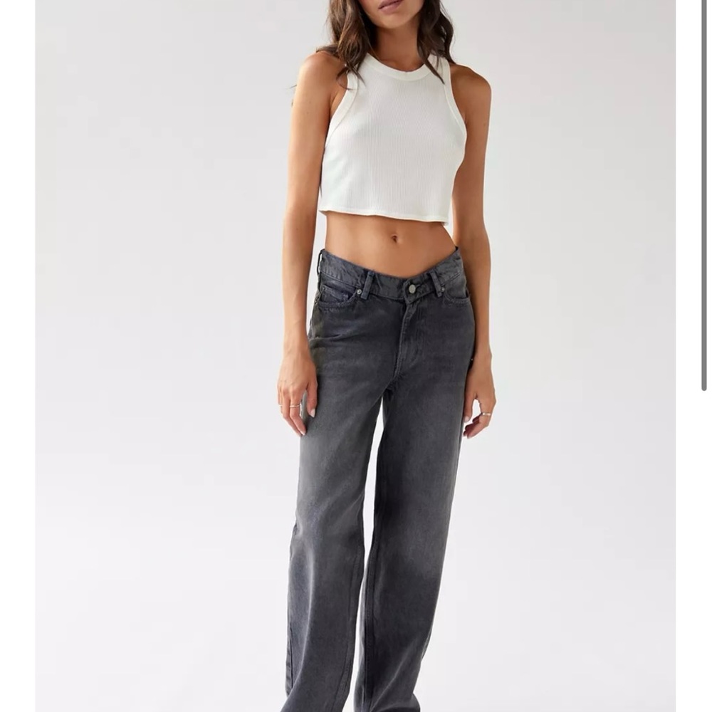 Urban Outfitters Bdg V front Wide leg black jeans size 24